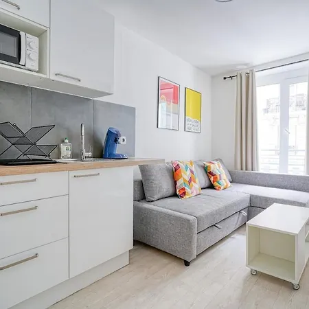 Cozy 4people - Canal St Martin&république * Parigi
