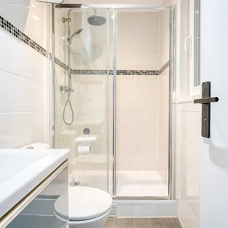 Cozy 4people - Canal St Martin & Republique Apartment